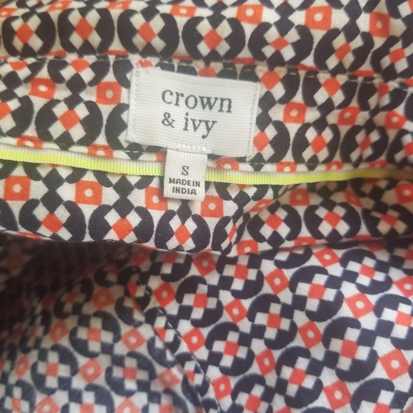 Crown & Ivy | Retro Print | Button Down Shirt - Picture 3 of 3